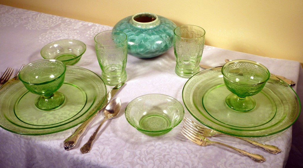 Tablescape Thursday – Lunch on Georgian Lovebirds Green Depression Glass